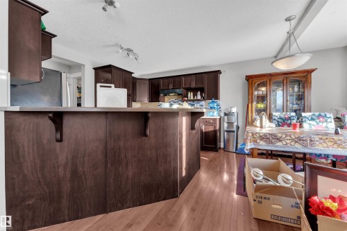 3015 26 Ave Nw, Edmonton, AB - Indoor Photo Showing Kitchen