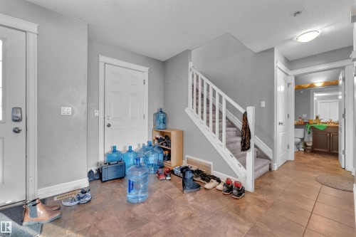 3015 26 Ave Nw, Edmonton, AB - Indoor Photo Showing Other Room