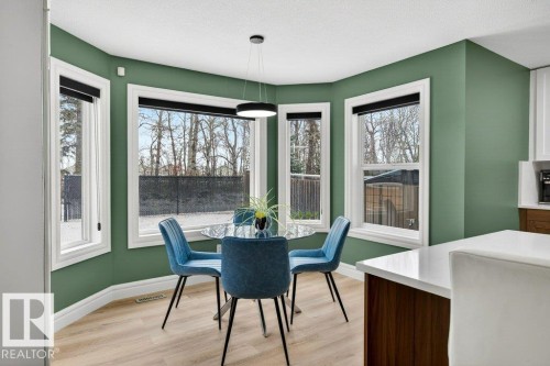 24 Hickory Trail, Spruce Grove, AB - Indoor Photo Showing Dining Room