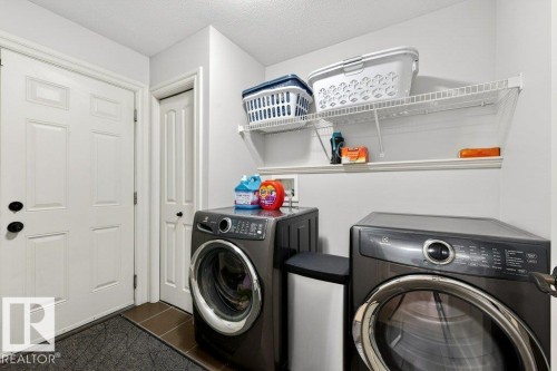 24 Hickory Trail, Spruce Grove, AB - Indoor Photo Showing Laundry Room