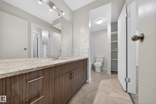 202 10615 156 Street, Edmonton, AB - Indoor Photo Showing Bathroom