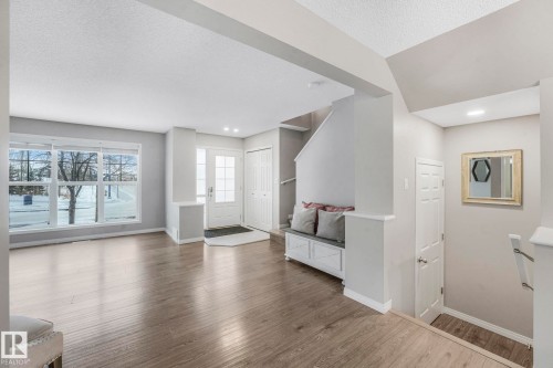 6862 21A Avenue Sw, Edmonton, AB - Indoor