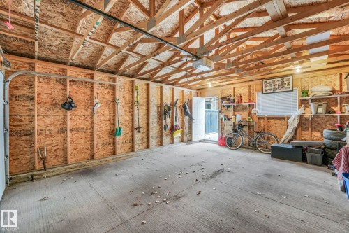 6862 21A Avenue Sw, Edmonton, AB - Indoor