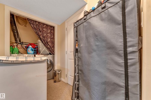 3015 24 Avenue, Edmonton, AB - Indoor