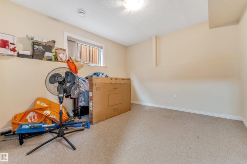 3015 24 Avenue, Edmonton, AB - Indoor Photo Showing Other Room