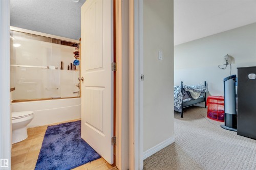 3015 24 Avenue, Edmonton, AB - Indoor