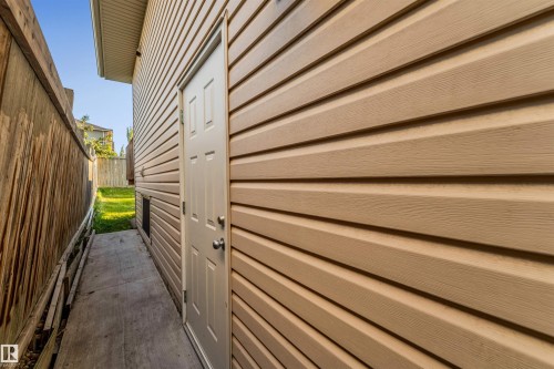 3015 24 Avenue, Edmonton, AB - 