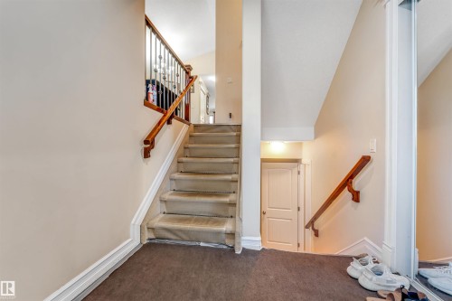 3015 24 Avenue, Edmonton, AB - Indoor Photo Showing Other Room