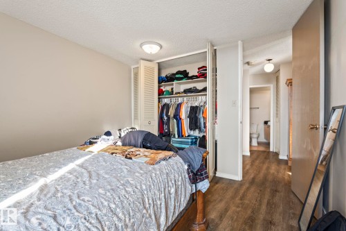 1602 10883 Saskatchewan Drive, Edmonton, AB - Indoor Photo Showing Bedroom