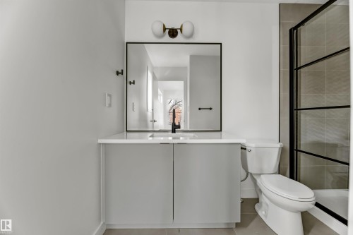 11711 129 Street, Edmonton, AB - Indoor Photo Showing Bathroom