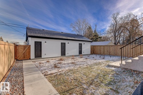 11711 129 Street, Edmonton, AB - Outdoor