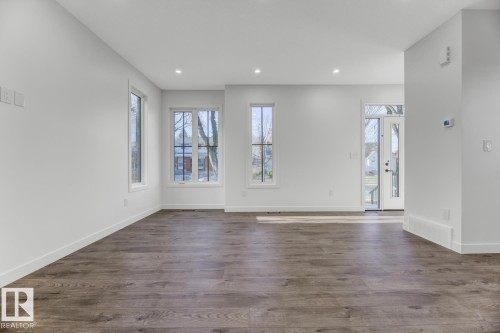 11711 129 Street, Edmonton, AB - Indoor Photo Showing Other Room