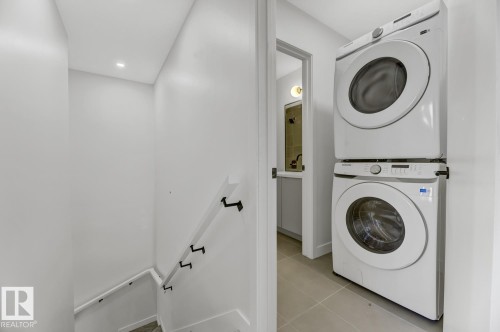 11711 129 Street, Edmonton, AB - Indoor Photo Showing Laundry Room