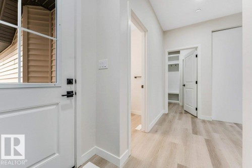 143 Pierwyck Loop, Spruce Grove, AB - Indoor Photo Showing Other Room