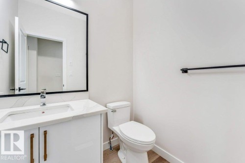 143 Pierwyck Loop, Spruce Grove, AB - Indoor Photo Showing Bathroom