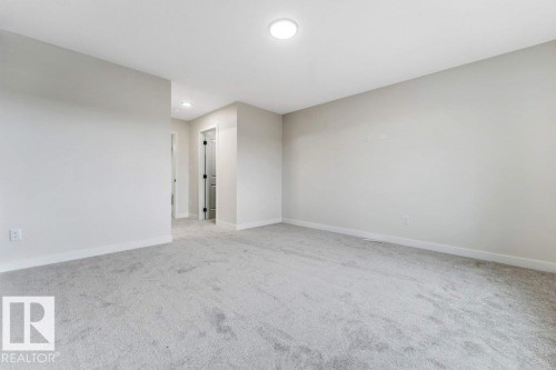 143 Pierwyck Loop, Spruce Grove, AB - Indoor Photo Showing Other Room