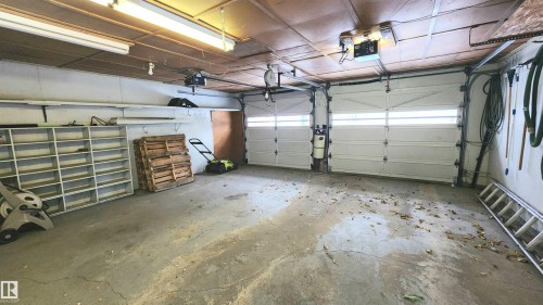 11447 127 Street, Edmonton, AB - Indoor Photo Showing Garage