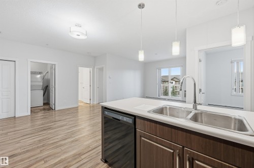 307 812 Welsh Drive, Edmonton, AB - Indoor Photo Showing Kitchen With Double Sink