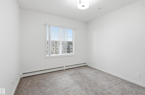 307 812 Welsh Drive, Edmonton, AB - Indoor Photo Showing Other Room