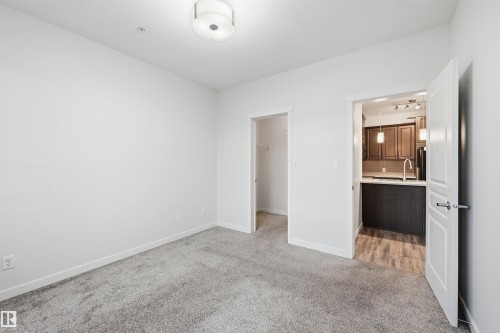 307 812 Welsh Drive, Edmonton, AB - Indoor Photo Showing Other Room