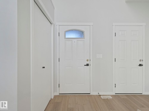 1212 25 Street, Edmonton, AB - Indoor Photo Showing Other Room