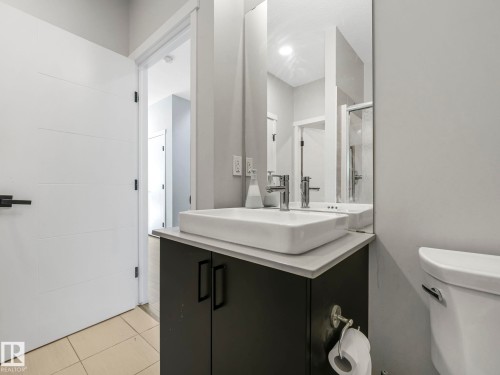 1212 25 Street, Edmonton, AB - Indoor Photo Showing Bathroom
