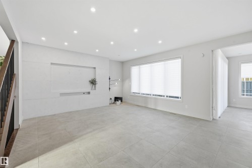 6038 Crawford Drive, Edmonton, AB - Indoor Photo Showing Other Room