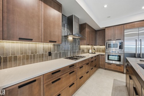 6038 Crawford Drive, Edmonton, AB - Indoor Photo Showing Kitchen With Upgraded Kitchen