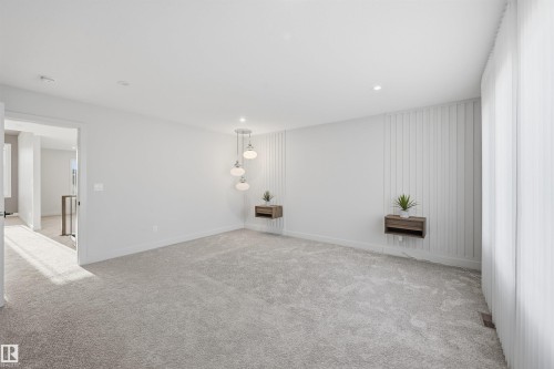 6038 Crawford Drive, Edmonton, AB - Indoor Photo Showing Other Room