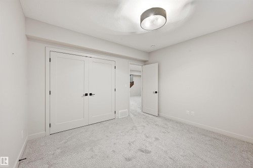 6038 Crawford Drive, Edmonton, AB - Indoor Photo Showing Other Room