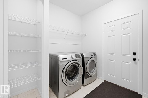 9720 223 Street, Edmonton, AB - Indoor Photo Showing Laundry Room