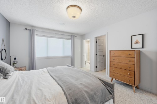 9720 223 Street, Edmonton, AB - Indoor Photo Showing Bedroom