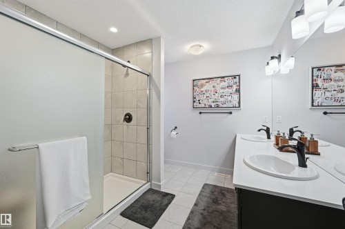 9720 223 Street, Edmonton, AB - Indoor Photo Showing Bathroom