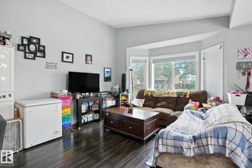 10436 154 Street, Edmonton, AB - Indoor Photo Showing Living Room