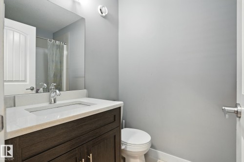 10438 154 Street, Edmonton, AB - Indoor Photo Showing Bathroom