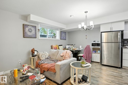 10438 154 Street, Edmonton, AB - Indoor