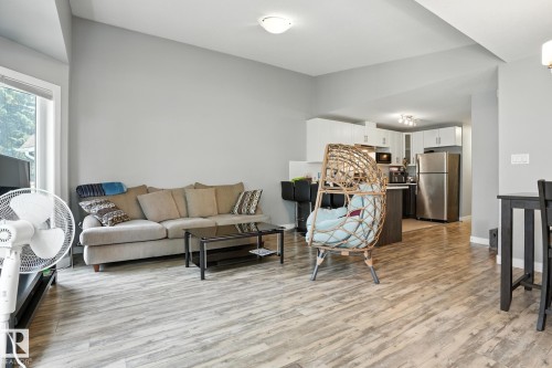 10438 154 Street, Edmonton, AB - Indoor Photo Showing Living Room