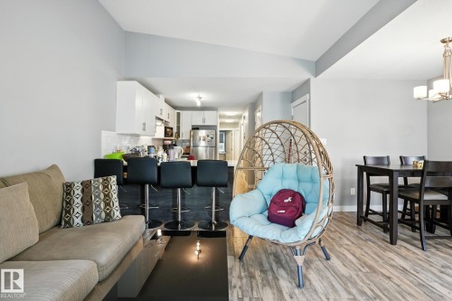 10438 154 Street, Edmonton, AB - Indoor Photo Showing Living Room