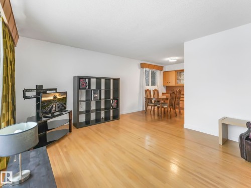 11412 134A Avenue, Edmonton, AB - Indoor