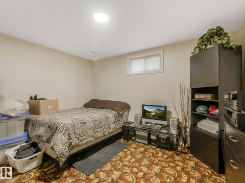 11412 134A Avenue, Edmonton, AB - Indoor Photo Showing Bedroom