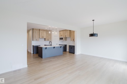 143 Catria Point(E), Sherwood Park, AB - Indoor Photo Showing Kitchen