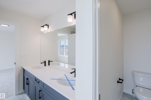 143 Catria Point(E), Sherwood Park, AB - Indoor Photo Showing Bathroom