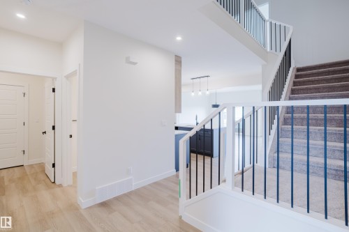 143 Catria Point(E), Sherwood Park, AB - Indoor Photo Showing Other Room