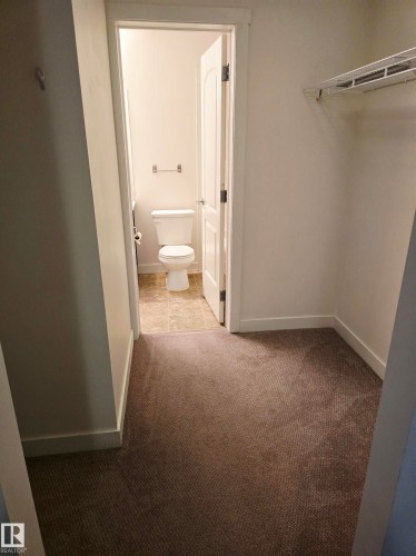 101 667 Watt Boulevard, Edmonton, AB - Indoor Photo Showing Bathroom