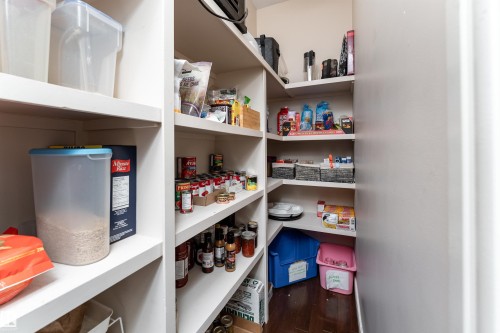 22 Vale Terrace, Fort Saskatchewan, AB - Indoor With Storage