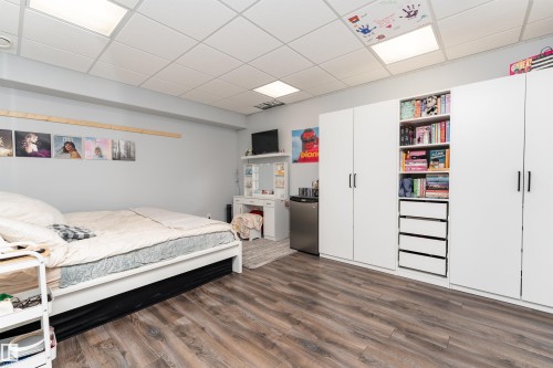22 Vale Terrace, Fort Saskatchewan, AB - Indoor Photo Showing Bedroom