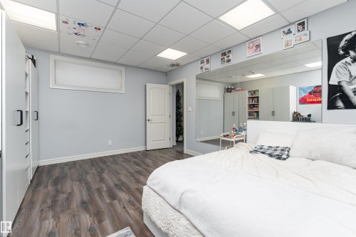 22 Vale Terrace, Fort Saskatchewan, AB - Indoor Photo Showing Bedroom