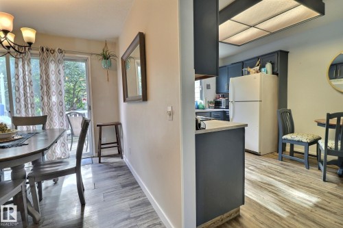 5315 39 Avenue, Edmonton, AB - Indoor Photo Showing Dining Room