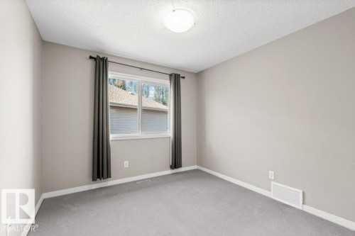 7011 Strom Lane, Edmonton, AB - Indoor Photo Showing Other Room