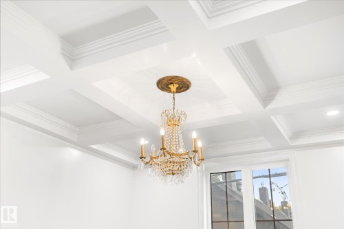 11833 102 Avenue, Edmonton, AB - Indoor Photo Showing Other Room